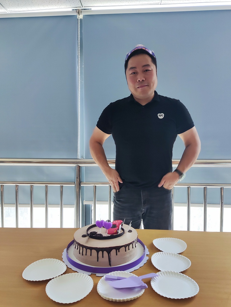 南京j9.com真人游戏第一品牌公司同事生日会祝福